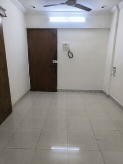 1 BHK Apartment For Rent in Milind Madhura Tower
