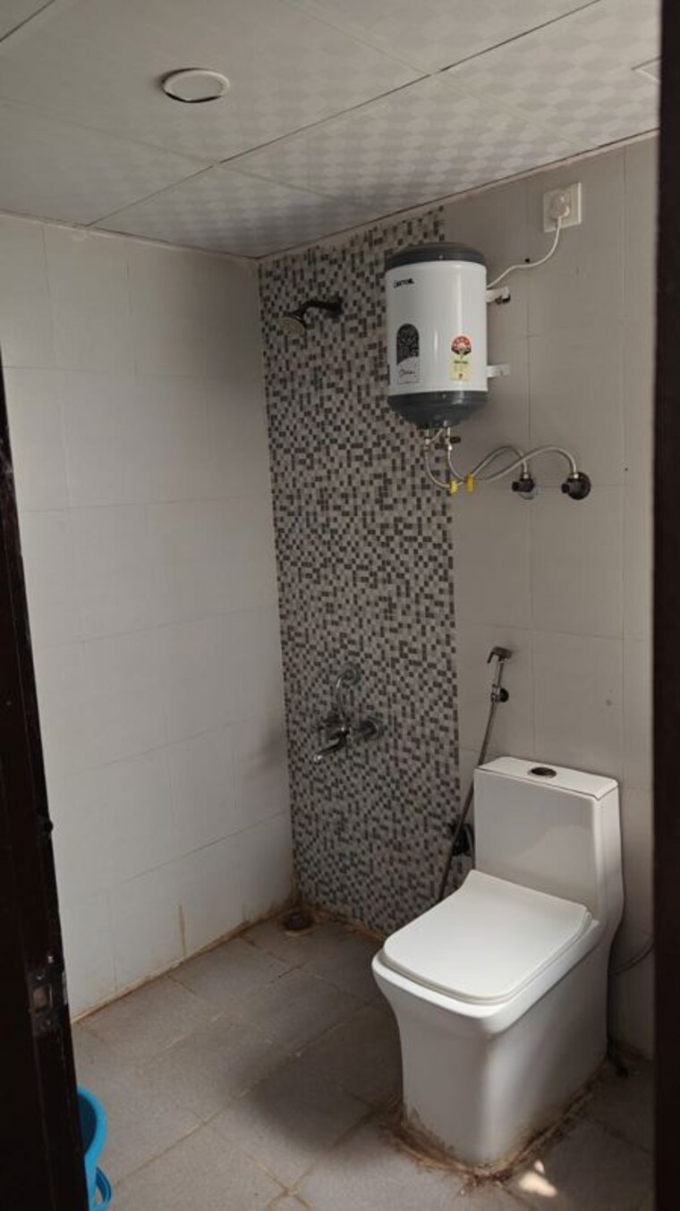 Bathroom, signature-global-solera-2 2 Bedroom 487 Sq.Ft. Apartment In Sector 107 Gurgaon 10565657