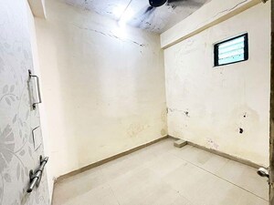 Room in 1 BHK Apartment at Jivraj Park – for Sale