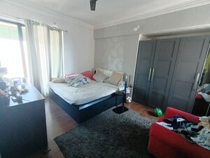 Bedroom in 2 BHK Apartment at Lodha Amara, Kolshet Road – for Rent