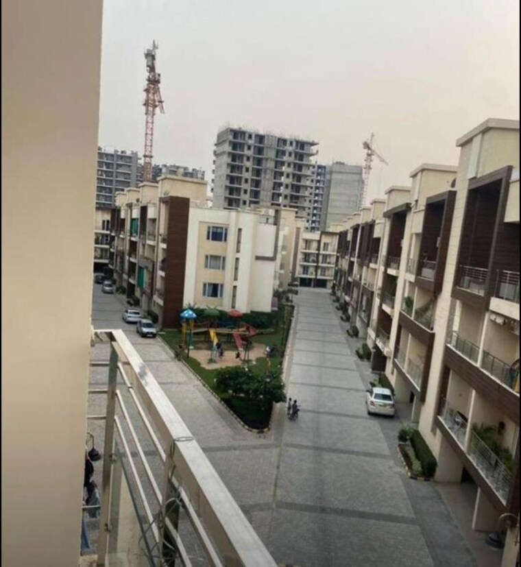 Balcony, highland-park-chandigarh 2 Bedroom 1350 Sq.Ft. Apartment In Bhabat Zirakpur 10565693