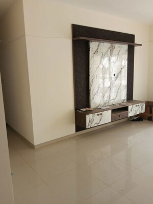 Room in 3 BHK Apartment at Alpine Pyramid, Sahakara Nagar – for Rent
