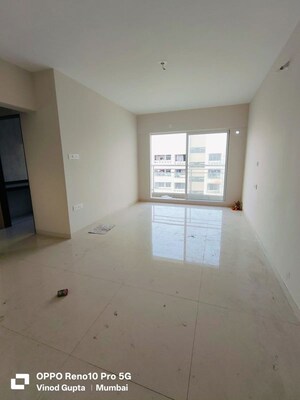 Room in 2 BHK Apartment at Prabhadevi – for Rent