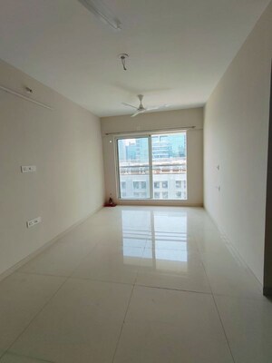 Room in 2 BHK Apartment at Prabhadevi – for Rent