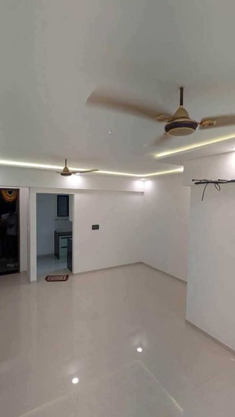 Team Area, kalpataru-parkcity 3 Bedroom 1100 Sq.Ft. Apartment In Kolshet Road Thane 10565735