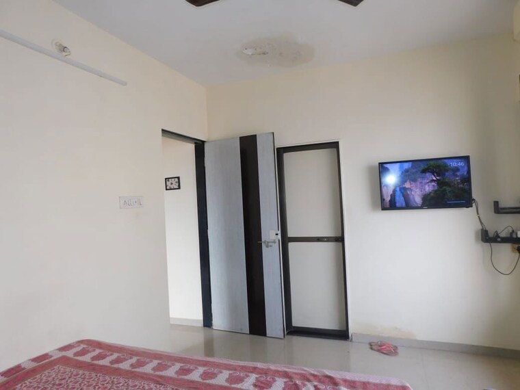 Bedroom, oxford-housing-society 2 Bedroom 600 Sq.Ft. Apartment In Ghodbunder Road Thane 10565754