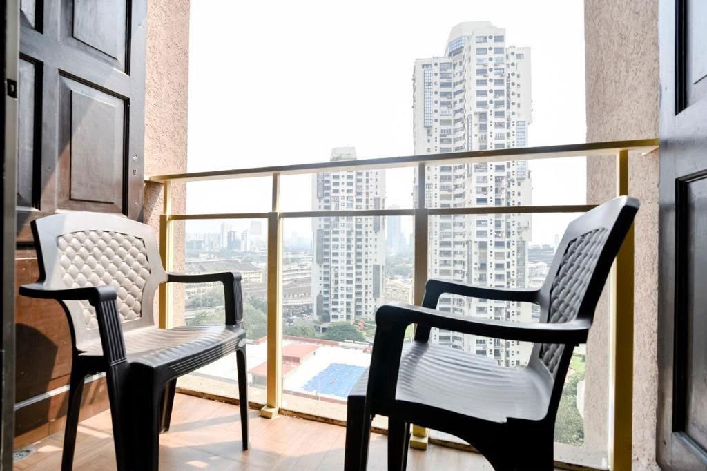 1 BHK + Extra Room 650 Sq.Ft. Apartment in Neumec Elegance