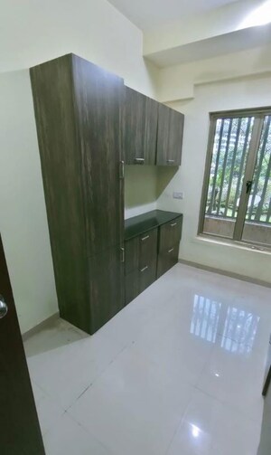 Bedroom in 2.5 BHK Apartment at Oberoi Realty Splendor, Andheri East – for Rent