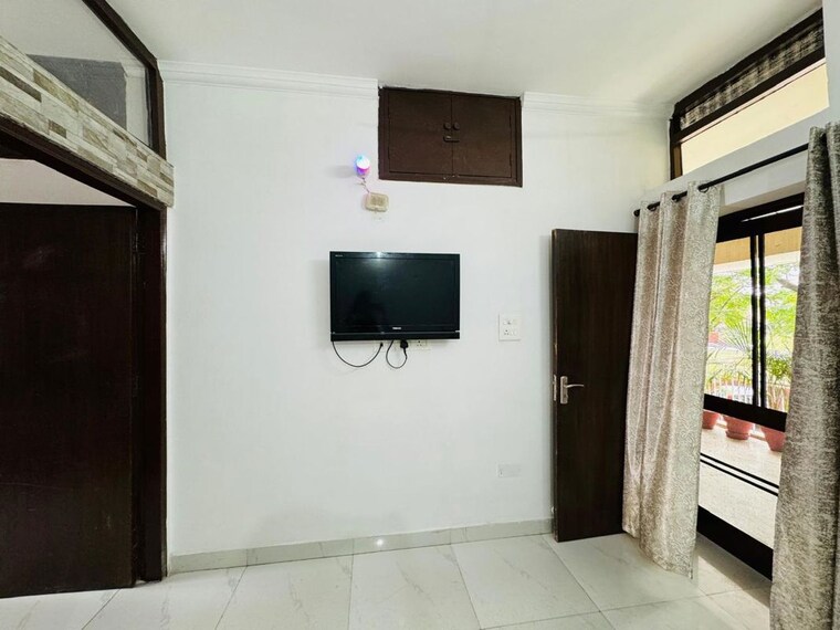 undefined, sector 19 3 Bedroom 250 Sq.Yd. Independent House In Sector 19 Chandigarh 10565764