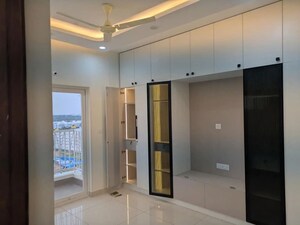 Room in 3 BHK Apartment at The Prestige City, Sarjapur Road – for Rent