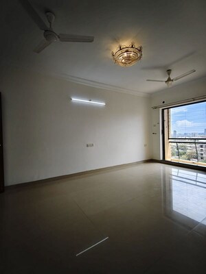 Room in 2 BHK Apartment at K Raheja Heights, Malad East – for Rent