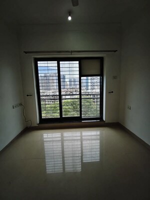 Room in 2 BHK Apartment at K Raheja Heights, Malad East – for Rent