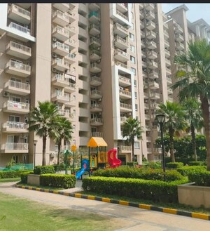 3.5 BHK Apartment For Sale in Emaar Palm Gardens, Sector 83