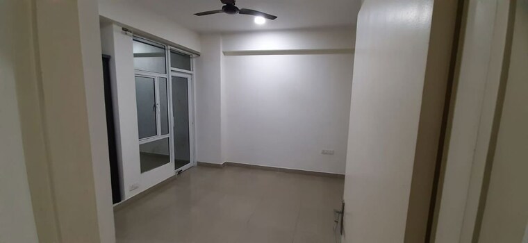 Room, gaur-city-2-11th-avenue 2.5 Bedroom 1205 Sq.Ft. Apartment In Sector 16c Greater Noida Greater Noida 10565746