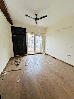 Room in 3 BHK Apartment at Ansal Crown Heights, Sector 80 – for Rent