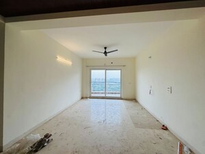 Room in 3 BHK Apartment at Ansal Crown Heights, Sector 80 – for Rent