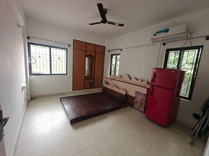 Living Room in 2 BHK Apartment at Cooke Town – for Rent