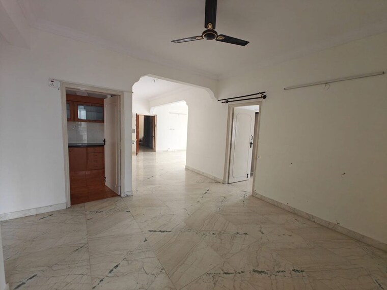 Room, cooke town 2 Bedroom 1200 Sq.Ft. Apartment In Cooke Town Bangalore 10565857