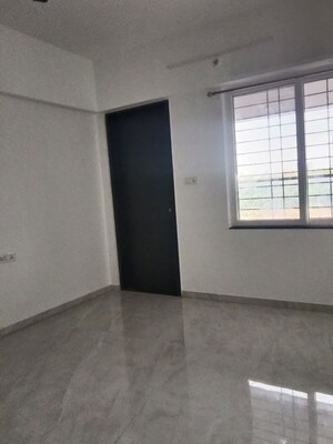 Room in 3 BHK Apartment at RR Lunkad 66 Avenue, Pimple Nilakh – for Rent