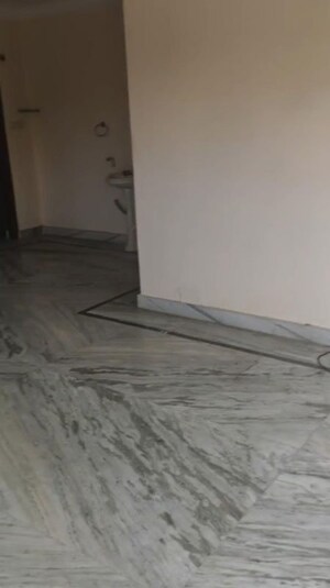 Room in 3 BHK Apartment at Rama Enclave Begumpet, Begumpet – for Sale