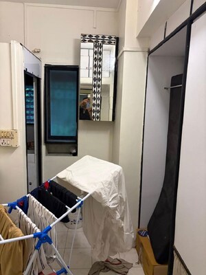 Bedroom in 1.5 BHK Apartment at Bandra West – for Rent