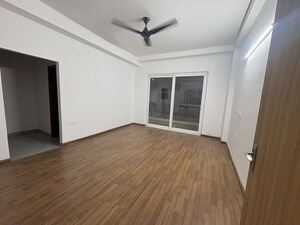 Room in 4 BHK Apartment at SS Linden, Sector 84 – for Rent
