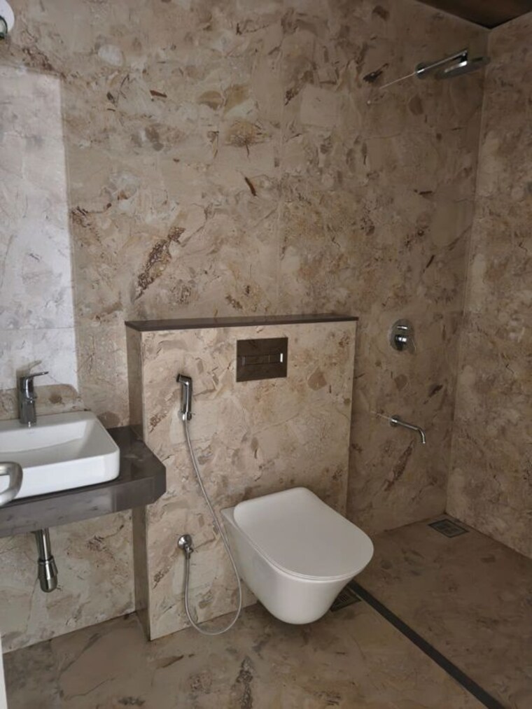 Bathroom, dp-birds-ville 2 Bedroom 850 Sq.Ft. Apartment In Baner Pune 10566050