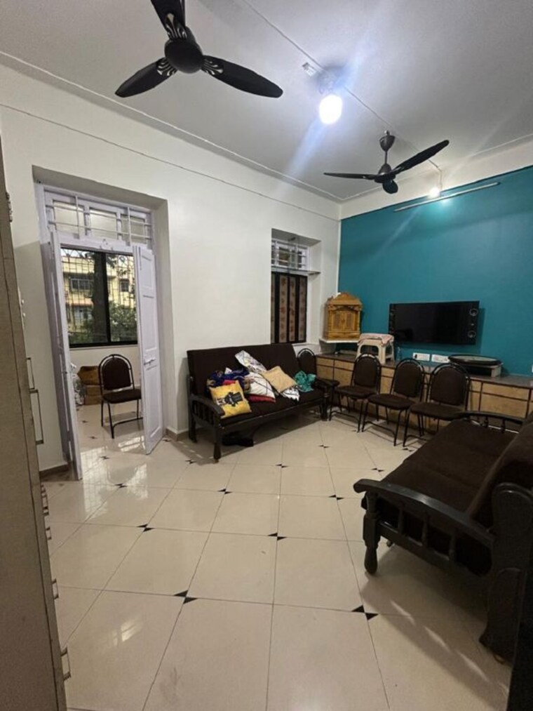 Living Room, khar west 1 Bedroom 500 Sq.Ft. Apartment In Khar West Mumbai 10566049