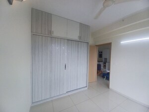 2 BHK Apartment For Rent in Godrej Aqua, International Airport Road