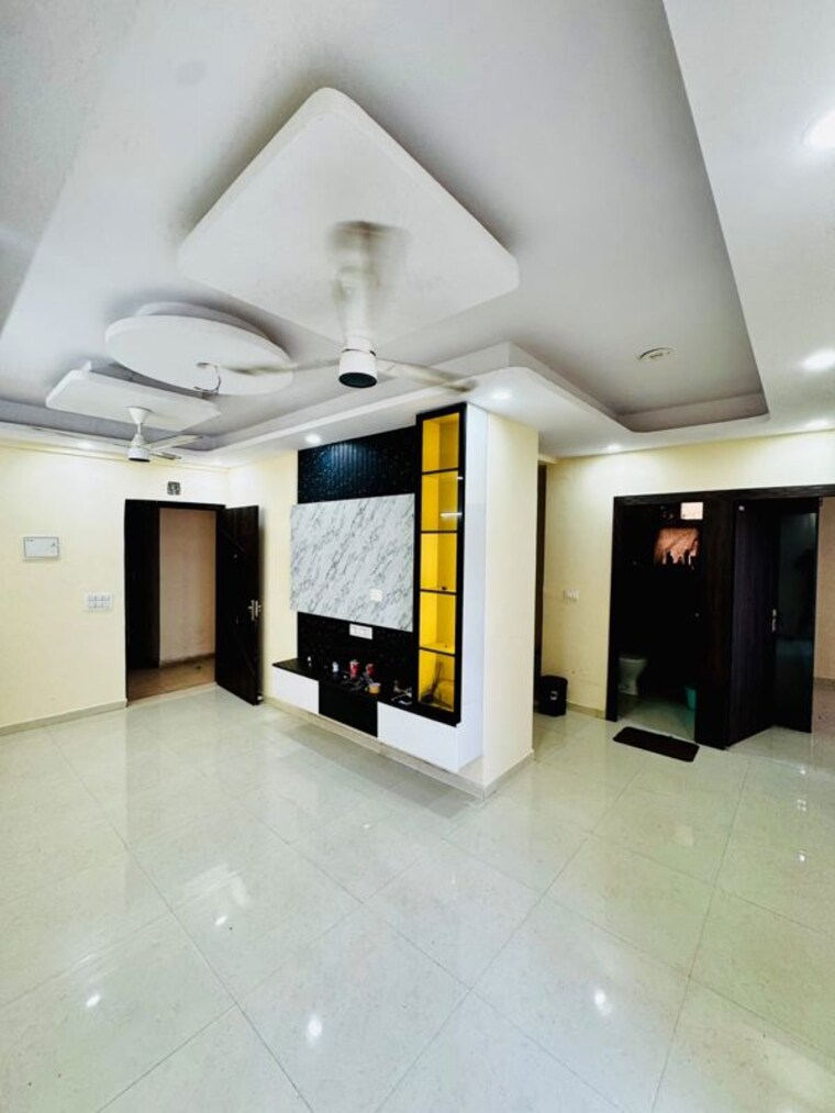 Team Area, pyramid-heights 2 Bedroom 600 Sq.Ft. Apartment In Sector 85 Gurgaon 10566081