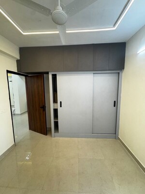 Room in 2 BHK Apartment at Pyramid Heights, Sector 85 – for Rent