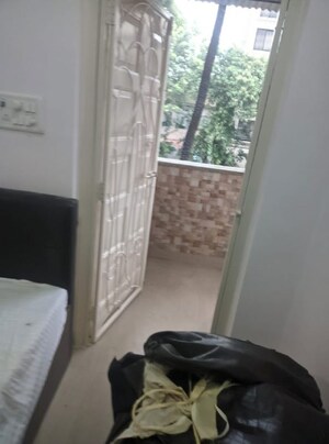 Bedroom in 1.5 BHK Apartment at Bandra West – for Rent