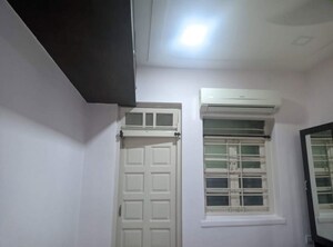  1.5 BHK Apartment at Bandra West – for Rent