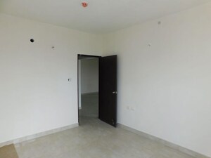 Room in 3 BHK Apartment at My Home Sayuk, Tellapur – for Rent