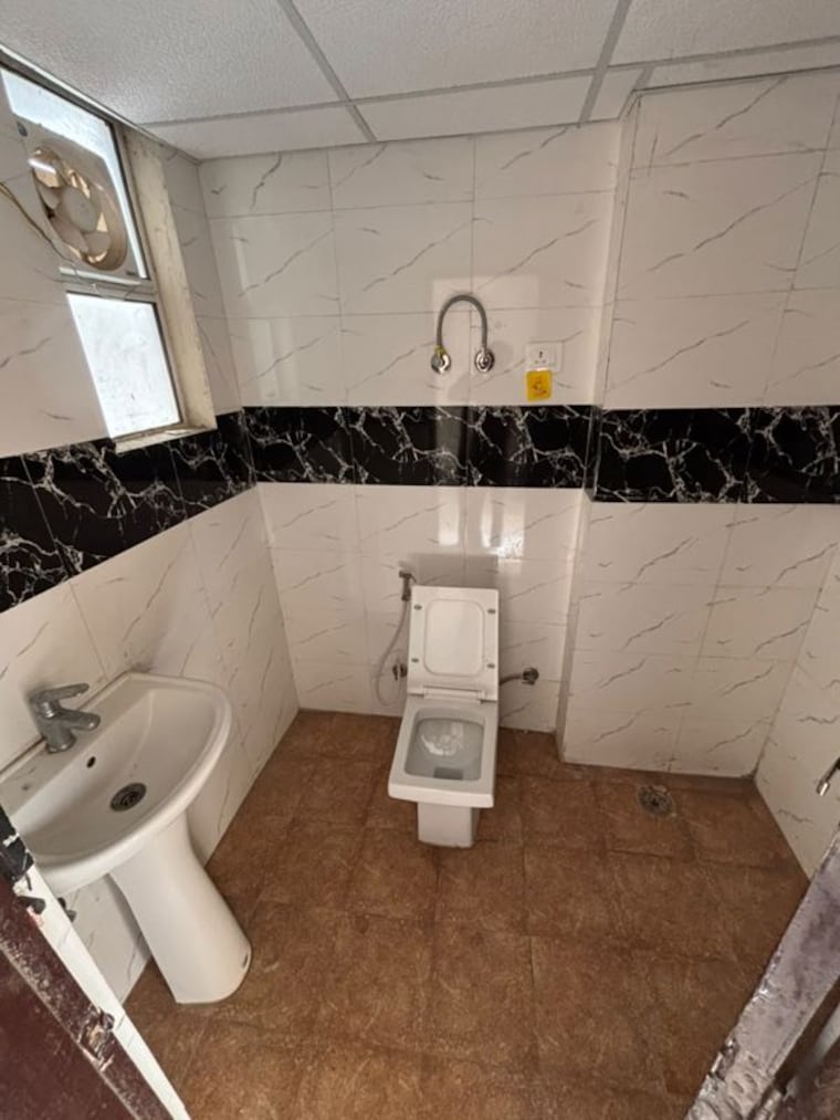 Team Area, supertech-eco-village-ii 2 Bedroom 890 Sq.Ft. Apartment In Sector 16b Greater Noida Greater Noida 10566139