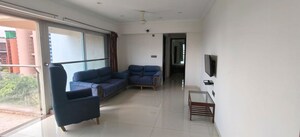 Living Room in 1.5 BHK Apartment at Amanora Future Towers, Hadapsar – for Rent