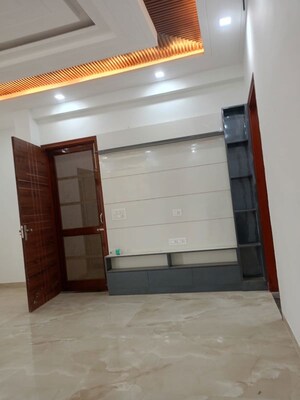 Room in 2 BHK Independent House at Sector 22 – for Rent