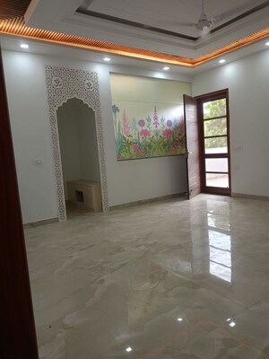 Room in 2 BHK Independent House at Sector 22 – for Rent