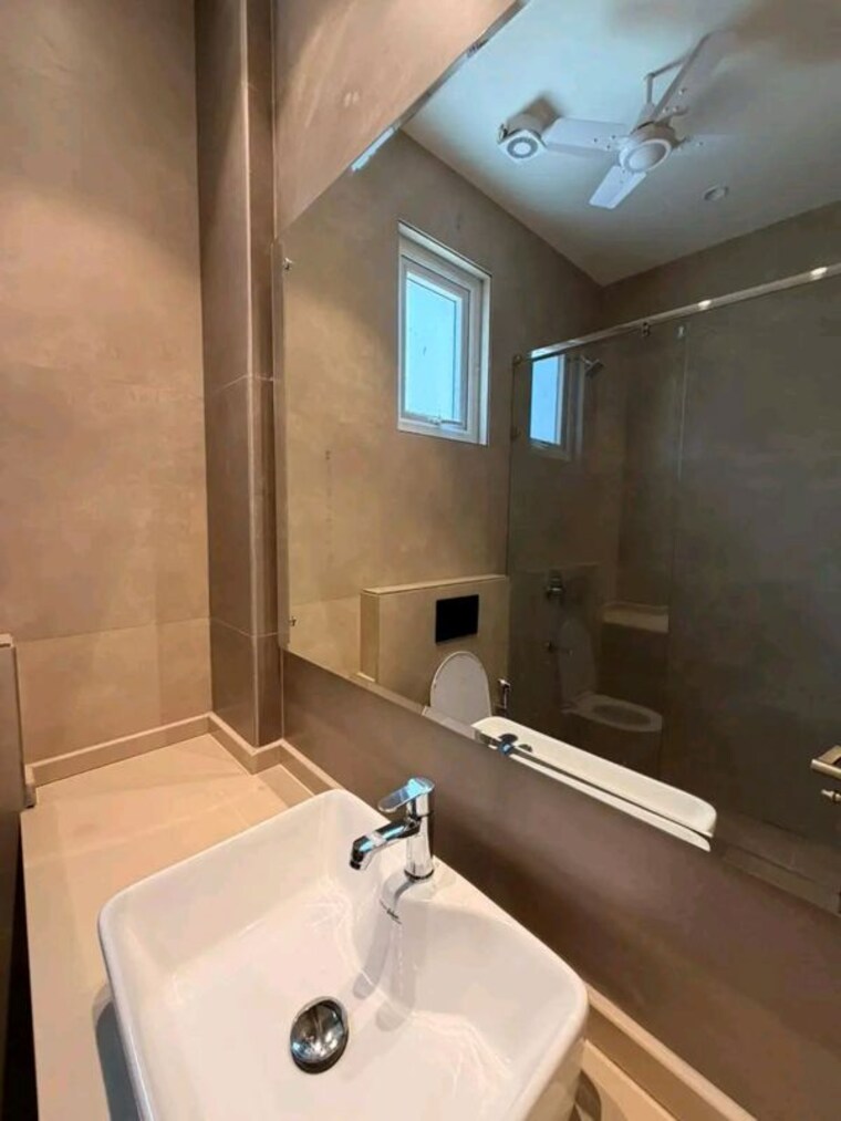 Bathroom, chattarpur 3 Bedroom 1500 Sq.Ft. Apartment In Chattarpur Delhi 10566157