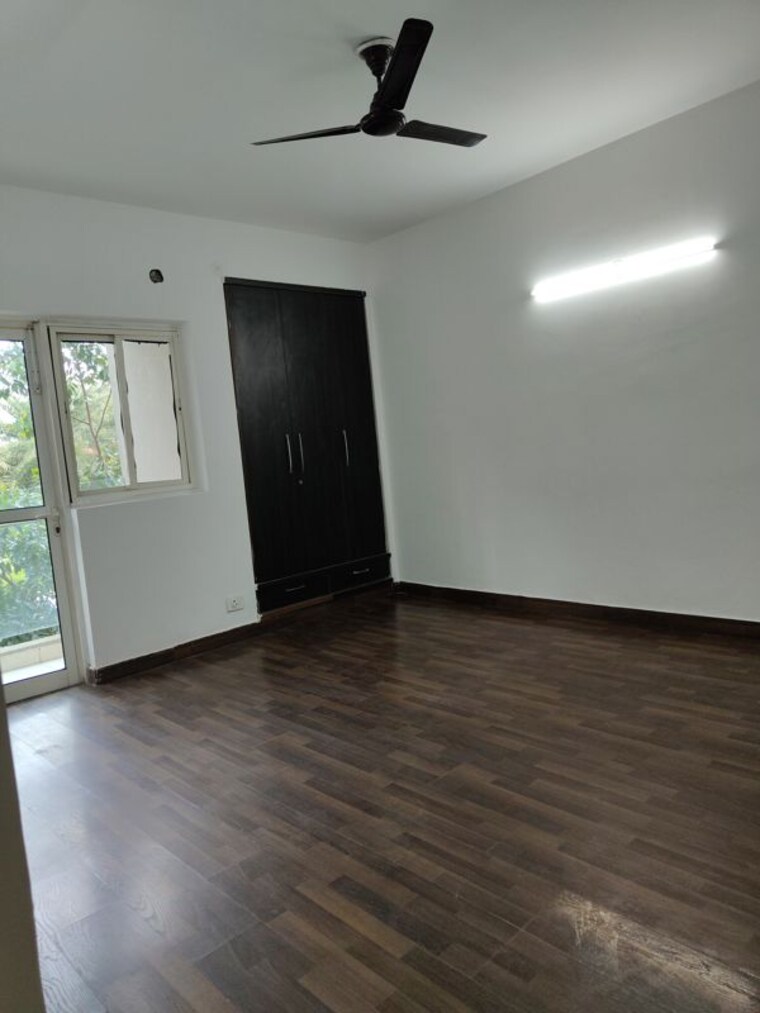 Room, paras-tierea-premium-floor 3.5 Bedroom 1900 Sq.Ft. Apartment In Sector 137 Noida 10566099