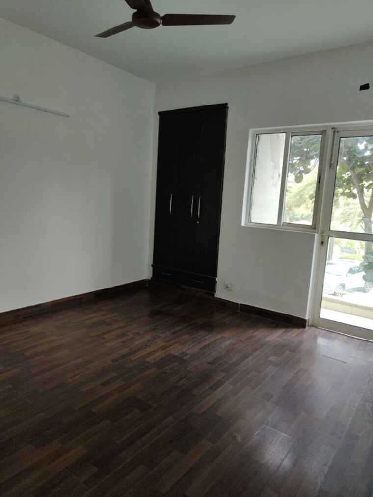 Room, paras-tierea-premium-floor 3.5 Bedroom 1900 Sq.Ft. Apartment In Sector 137 Noida 10566099