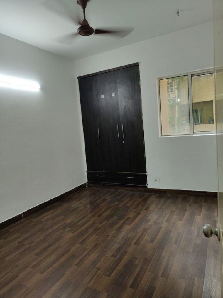 Room, paras-tierea-premium-floor 3.5 Bedroom 1900 Sq.Ft. Apartment In Sector 137 Noida 10566099