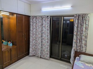 Bedroom in 3 BHK Apartment at Khar West – for Rent