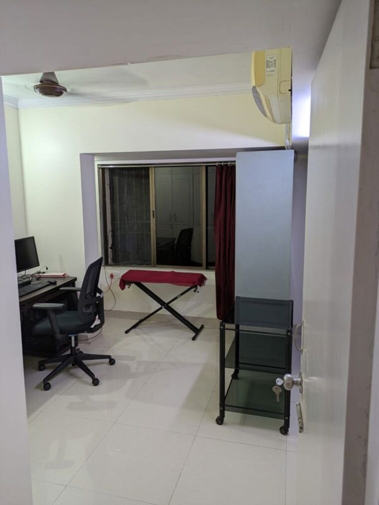 Bedroom, khar west 3 Bedroom 1100 Sq.Ft. Apartment In Khar West Mumbai 10566175