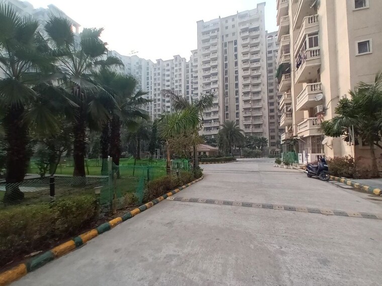 Exterior View, amrapali-silicon-city 3 Bedroom 1420 Sq.Ft. Apartment In Sector 76 Noida 10566161