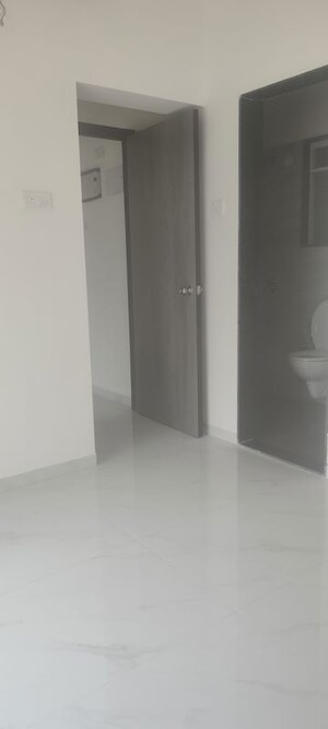 Room in 1 BHK Apartment at Anant Metropolis Insignia Towers, Kasarvadavali – for Rent