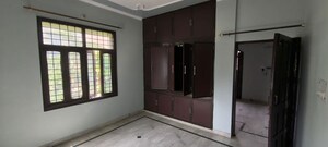 Room in 2 BHK Builder Floor at Sector 55 – for Rent