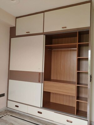 Room in 3 BHK Independent House at Sector 22 – for Rent