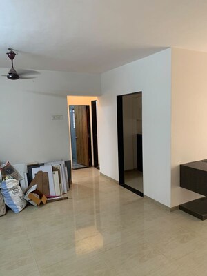 Room in 3 BHK Apartment at Right Channel Trishul Heights, Kandivali West – for Rent