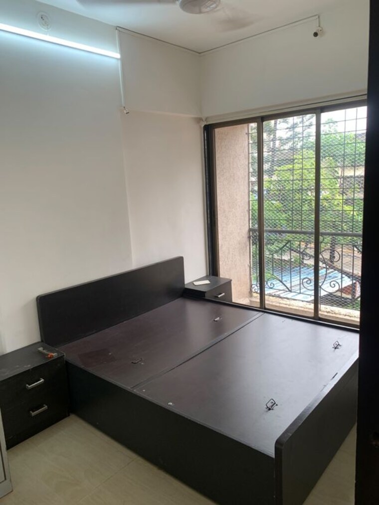 Room, right-channel-trishul-heights 3 Bedroom 1000 Sq.Ft. Apartment In Kandivali West Mumbai 10566203